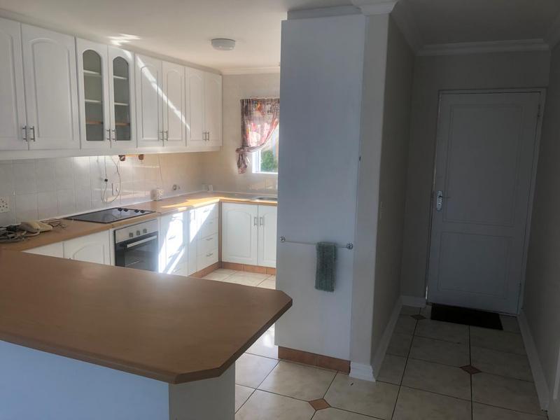 To Let 2 Bedroom Property for Rent in Simons Town Western Cape